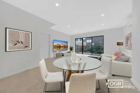 30 Gordons Rd, South Morang, VIC 3752