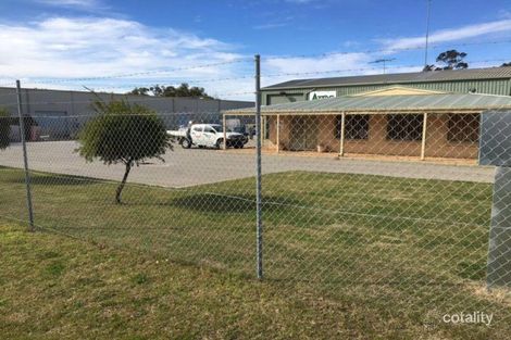 233 Barrington St, Bibra Lake, WA 6163