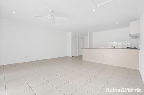 Property photo of 2/4 Pademelon Circuit North Lakes QLD 4509