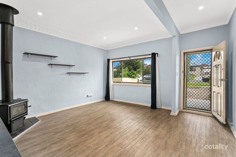 24 Merrett Ave, Cringila, NSW 2502