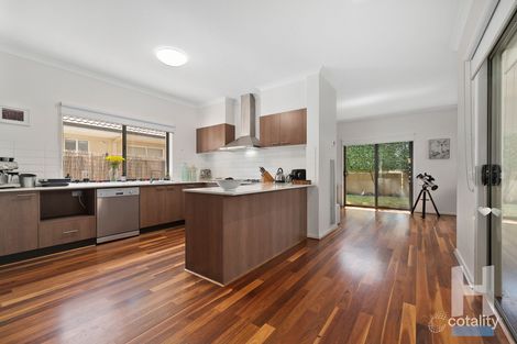 Property photo of 28/2 Barton Drive Sandhurst VIC 3977