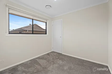 Property photo of 75 Empire Circuit Penrith NSW 2750