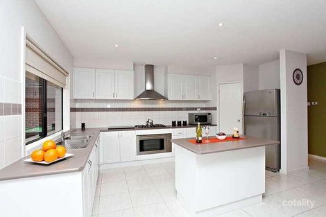 Property photo of 8 Lauder Court Gowanbrae VIC 3043
