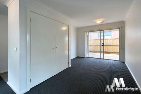 Property photo of 37 Indura Drive Werribee VIC 3030