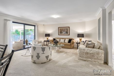 Property photo of 19 Greenhaven Crescent Kuraby QLD 4112