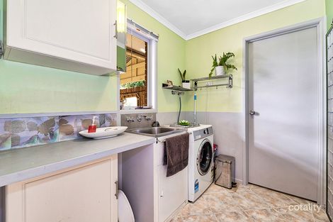 Property photo of 36 Willora Crescent Cranbourne West VIC 3977