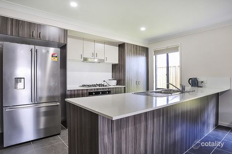 Property photo of 5 Windsor Drive Upper Kedron QLD 4055