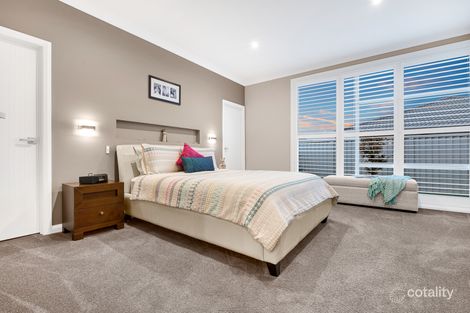 Property photo of 22 Horsley Circuit Oran Park NSW 2570