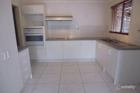 Property photo of 2/13 Kenny Drive Labrador QLD 4215