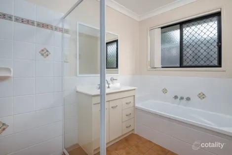 Property photo of 7 Balmoral Place Forest Lake QLD 4078