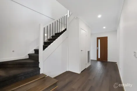 Property photo of 75 Willandra Circuit Warragul VIC 3820
