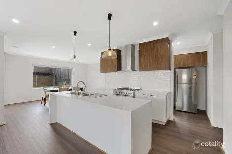 Property photo of 75 Willandra Circuit Warragul VIC 3820