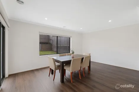 Property photo of 75 Willandra Circuit Warragul VIC 3820