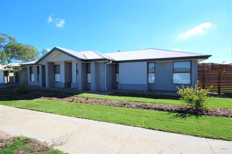 74 Huntingdale St, Leichhardt, QLD 4305