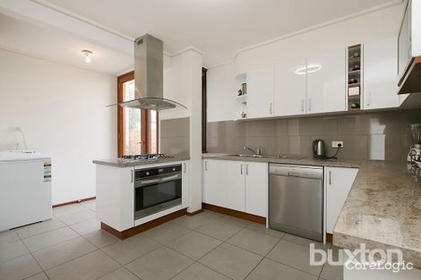 Property photo of 2/98 Warrigal Road Parkdale VIC 3195