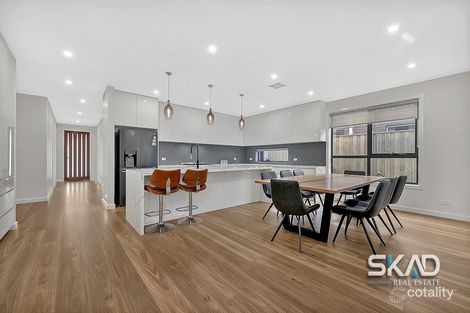 Property photo of 34 Illawara Drive Mickleham VIC 3064