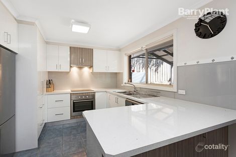 Property photo of 6 Mulga Rise Narre Warren VIC 3805