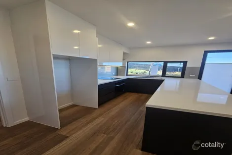 Property photo of 7 Borovansky Street Whitlam ACT 2611