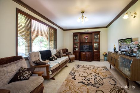 Property photo of 3 Waree Drive Hillvue NSW 2340