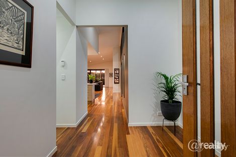 Property photo of 3 Katrina Court Cashmere QLD 4500