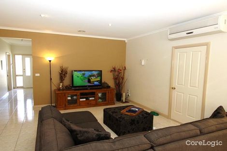 Property photo of 2/4-5 Perez Court Werribee VIC 3030