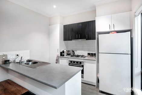 Property photo of 17 Mount Eagle Way Wyndham Vale VIC 3024