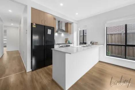 Property photo of 13 Boilersmith Street Donnybrook VIC 3064