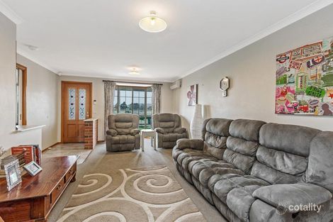 Property photo of 11 Woodyard Court Altona Meadows VIC 3028