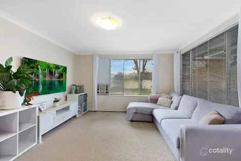 Property photo of 131 Kerry Crescent Berkeley Vale NSW 2261