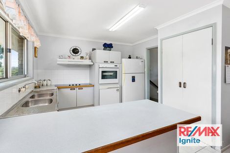 Property photo of 30 Poseidon Crescent Jamboree Heights QLD 4074