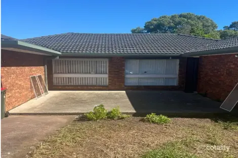 8 Kokoda Pl, Glenfield, NSW 2167