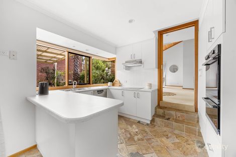 Property photo of 68 Balmoral Circuit Sunbury VIC 3429