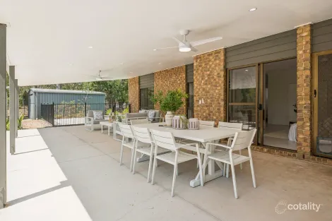 Property photo of 2 Davison Road Camp Mountain QLD 4520