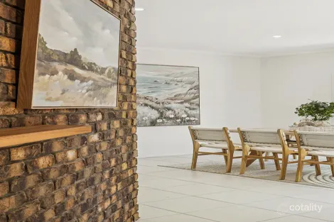 Property photo of 2 Davison Road Camp Mountain QLD 4520