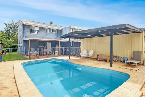 33 Namba St, Pacific Paradise, QLD 4564