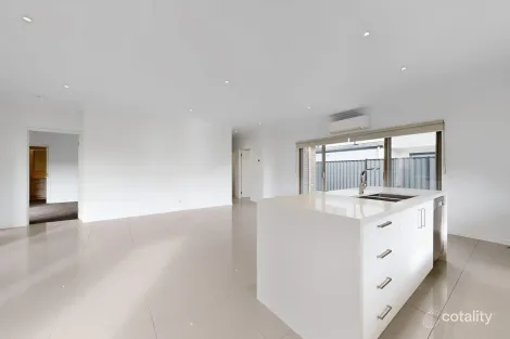 Property photo of 2/38 Main Road Clayton South VIC 3169