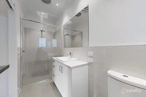 Property photo of 2/38 Main Road Clayton South VIC 3169