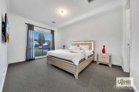 Property photo of 17 Nixon Drive Berwick VIC 3806