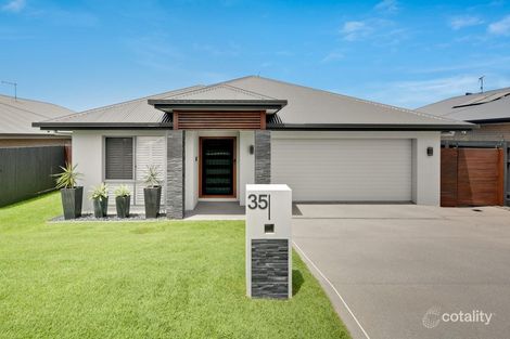 Property photo of 35 Kidman Circuit Thornlands QLD 4164