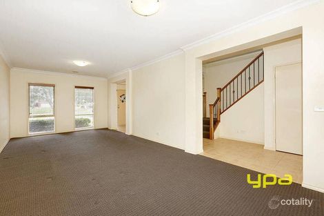 Property photo of 24 Salween Crescent Roxburgh Park VIC 3064