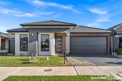 Property photo of 24 Rialto Circuit Craigieburn VIC 3064