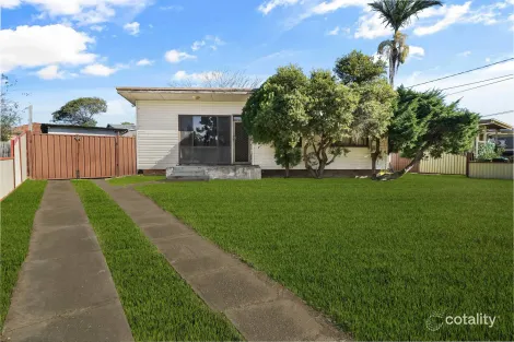 10 Montrose Ave, Fairfield East, NSW 2165