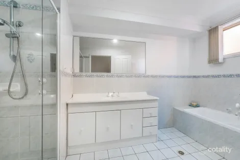 Property photo of 17A Esk Avenue Green Valley NSW 2168