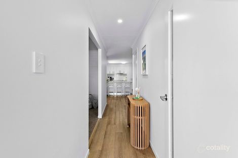Property photo of 16 Holly Road Wondunna QLD 4655