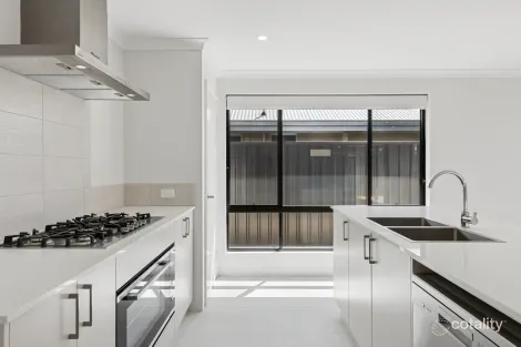 14 Dalaroo Bvd, Midvale, WA 6056