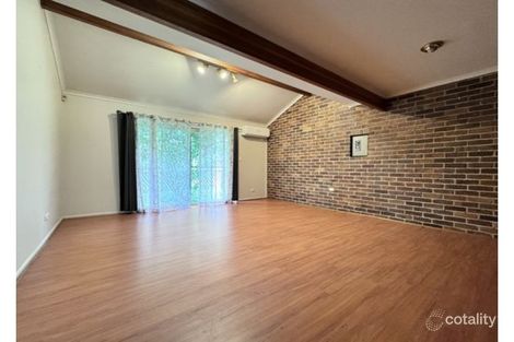 Property photo of 8 Melba Court Mount Ommaney QLD 4074