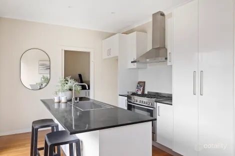 Property photo of 3/8 Rosshire Road Newport VIC 3015