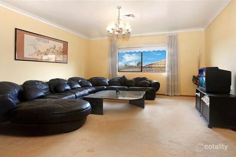 Property photo of 6 Flinders Road Georges Hall NSW 2198