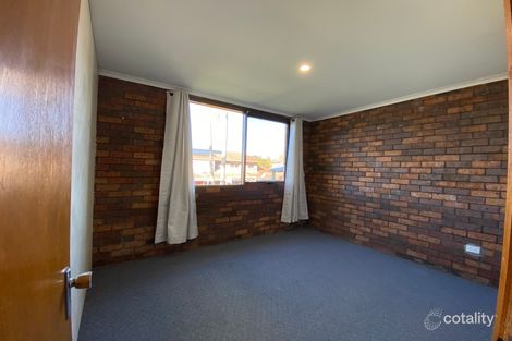 Property photo of 16 Old Bush Road Yarrawarrah NSW 2233