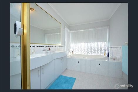 Property photo of 2 Dunfermline Avenue Greenvale VIC 3059